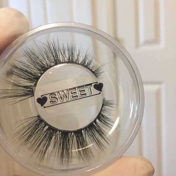 3D Mink Eyelashes - Picture 4 of 5